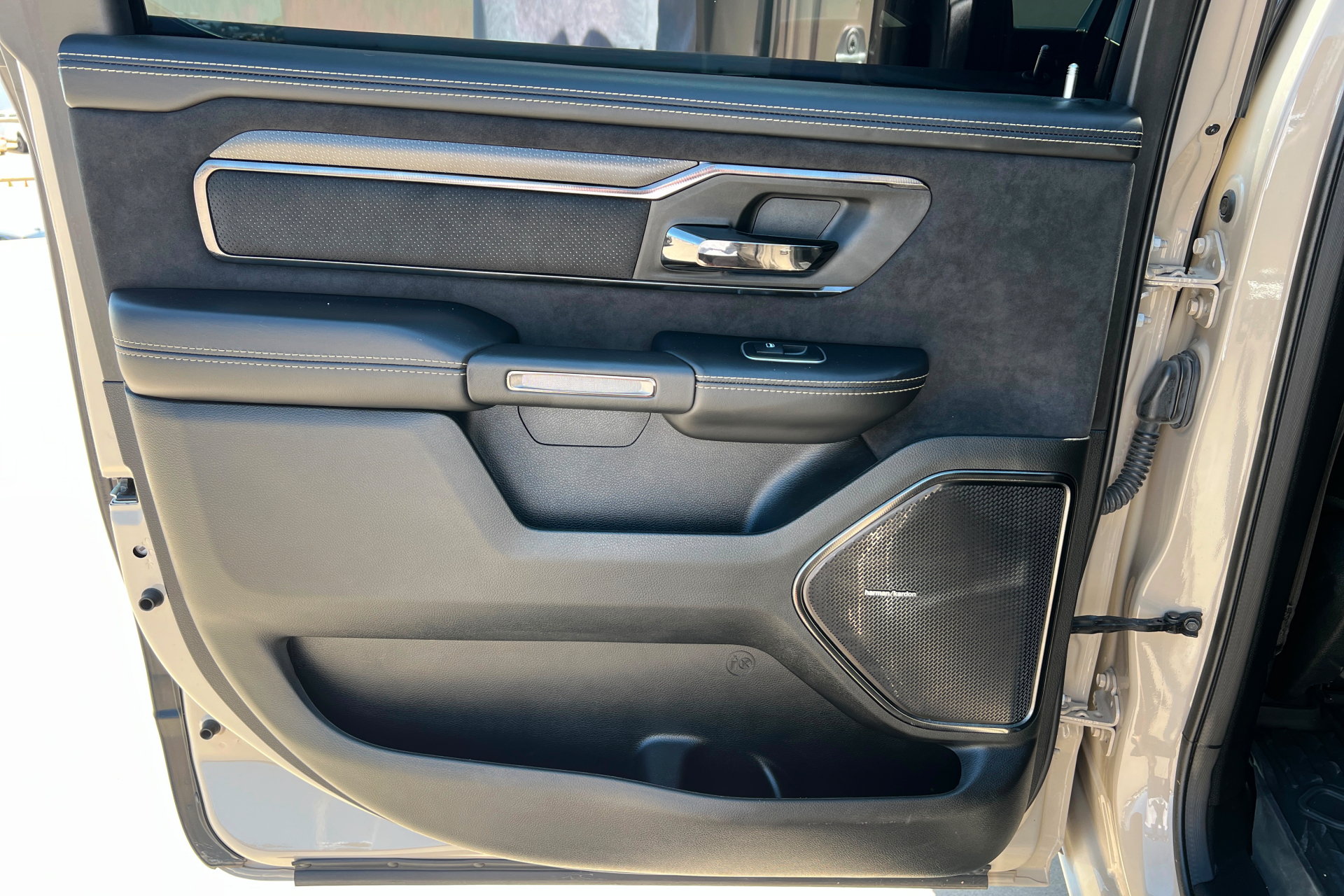 Used 2022 RAM 1500 TRX w/ TRX Level 2 Equipment Group AWD/4WD image 19
