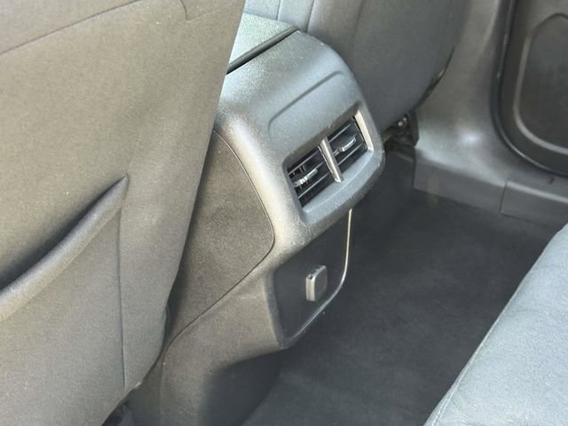 Used 2018 Chevrolet Equinox LT AWD/4WD image 17