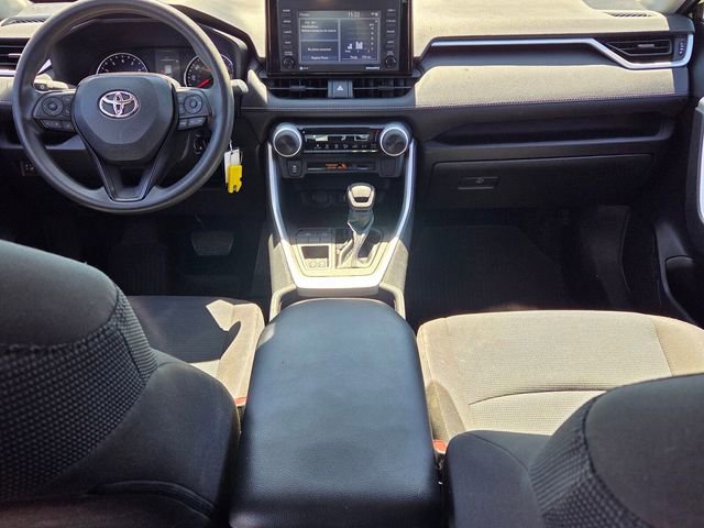Used 2022 Toyota RAV4 LE image 14