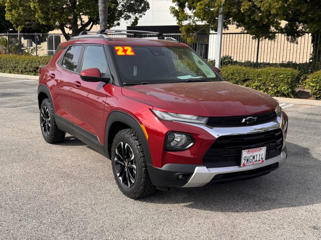 Used 2022 Chevrolet TrailBlazer LT w/ Driver Confidence Package image 2
