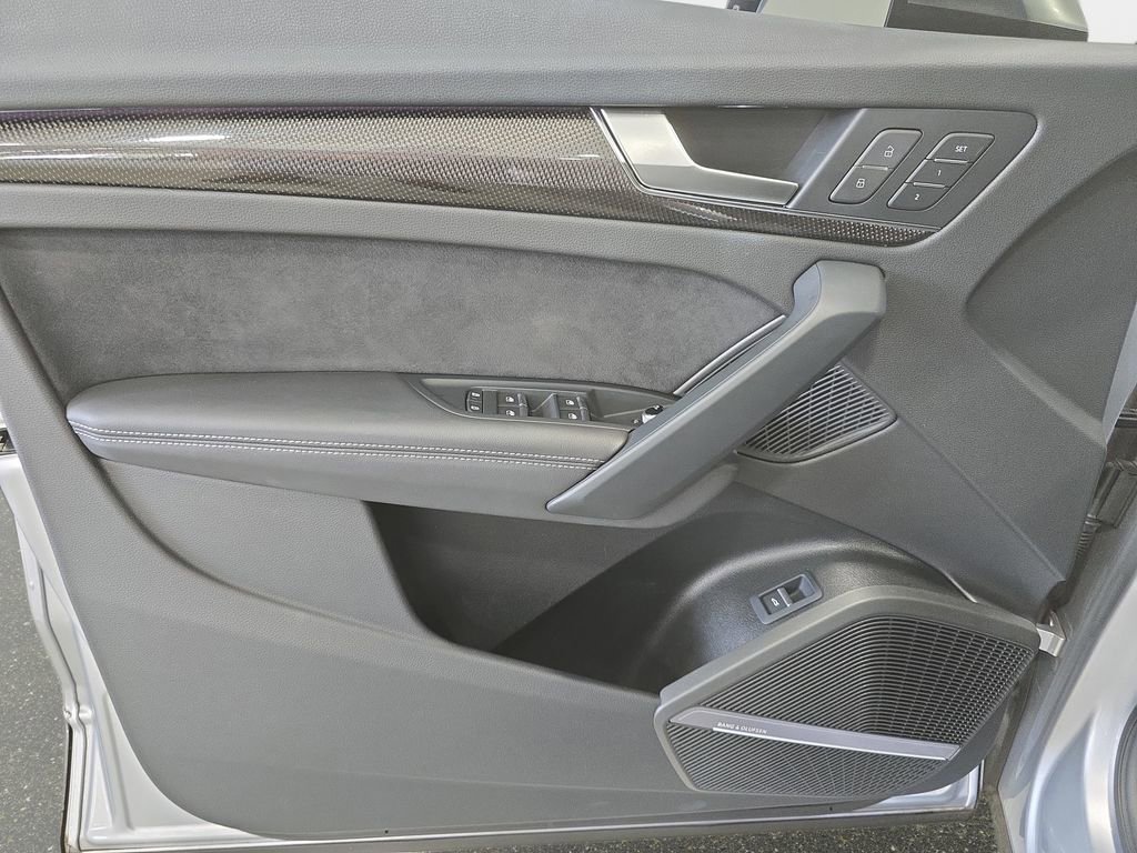 Used 2023 Audi SQ5 Prestige w/ Prestige Package image 26