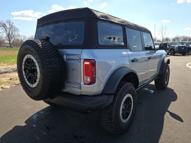 Used 2022 Ford Bronco Black Diamond w/ Sasquatch Package image 8