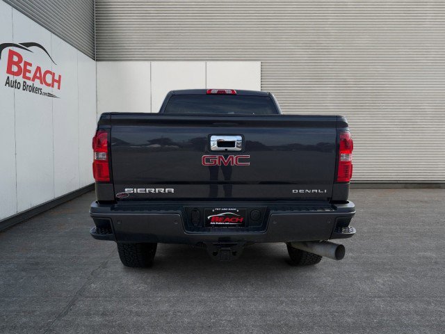 Used 2015 GMC Sierra 2500 Denali w/ Duramax Plus Package image 15
