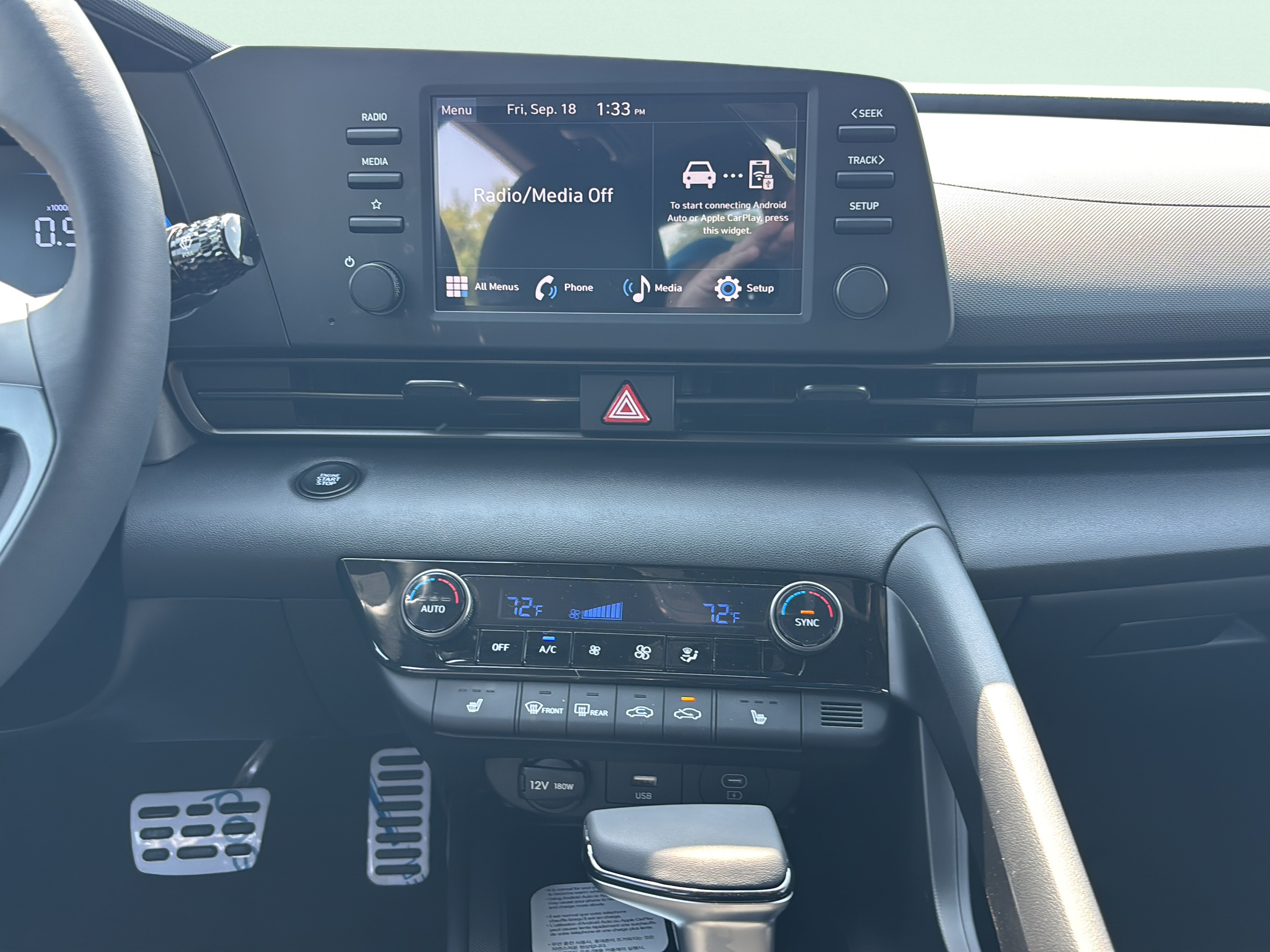 New 2026 Hyundai Elantra SEL Sport FWD image 11