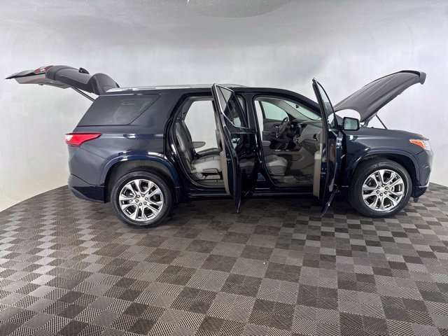 Used 2020 Chevrolet Traverse Premier w/ LPO, Roadside Safety Package AWD/4WD image 14