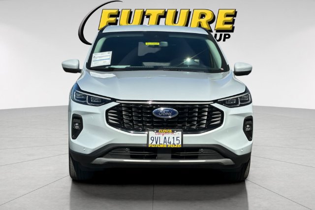 Used 2025 Ford Escape SE w/ PHEV Premium Package FWD image 8