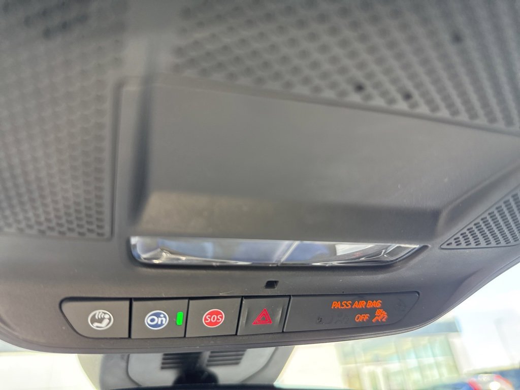 Certified 2025 Chevrolet Equinox LT image 19