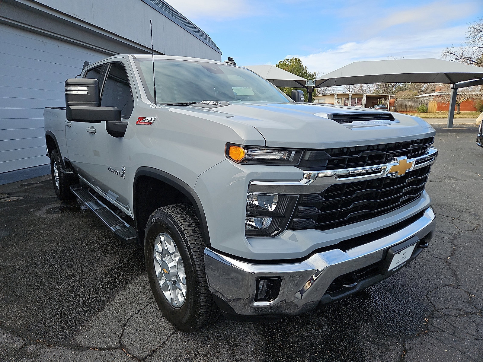 Used 2024 Chevrolet Silverado 2500 LT image 4