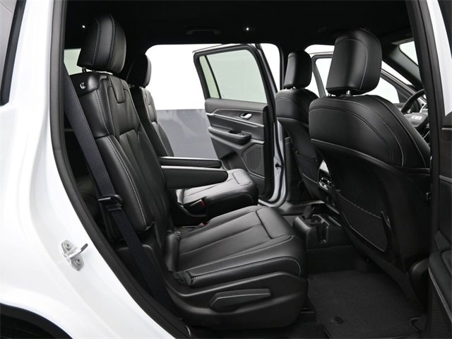 New 2025 Jeep Grand Cherokee L Limited image 17