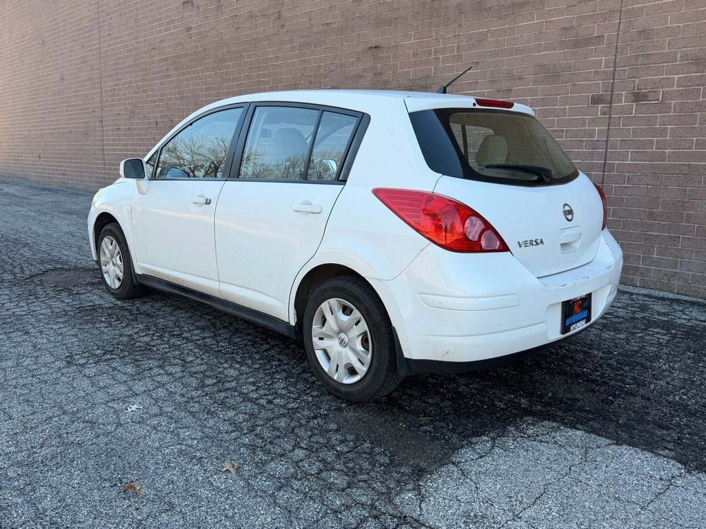 Used 2011 Nissan Versa 1.8 S w/ Plus Pkg image 3