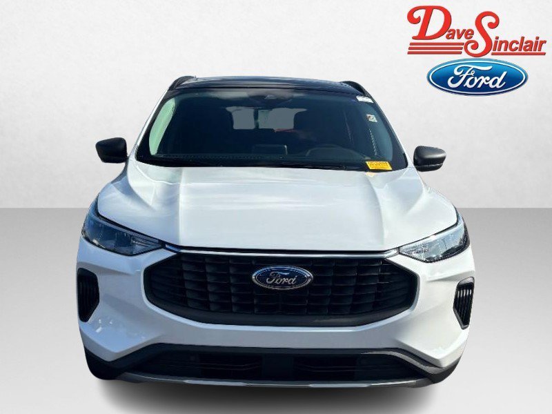 Used 2023 Ford Escape Active image 2