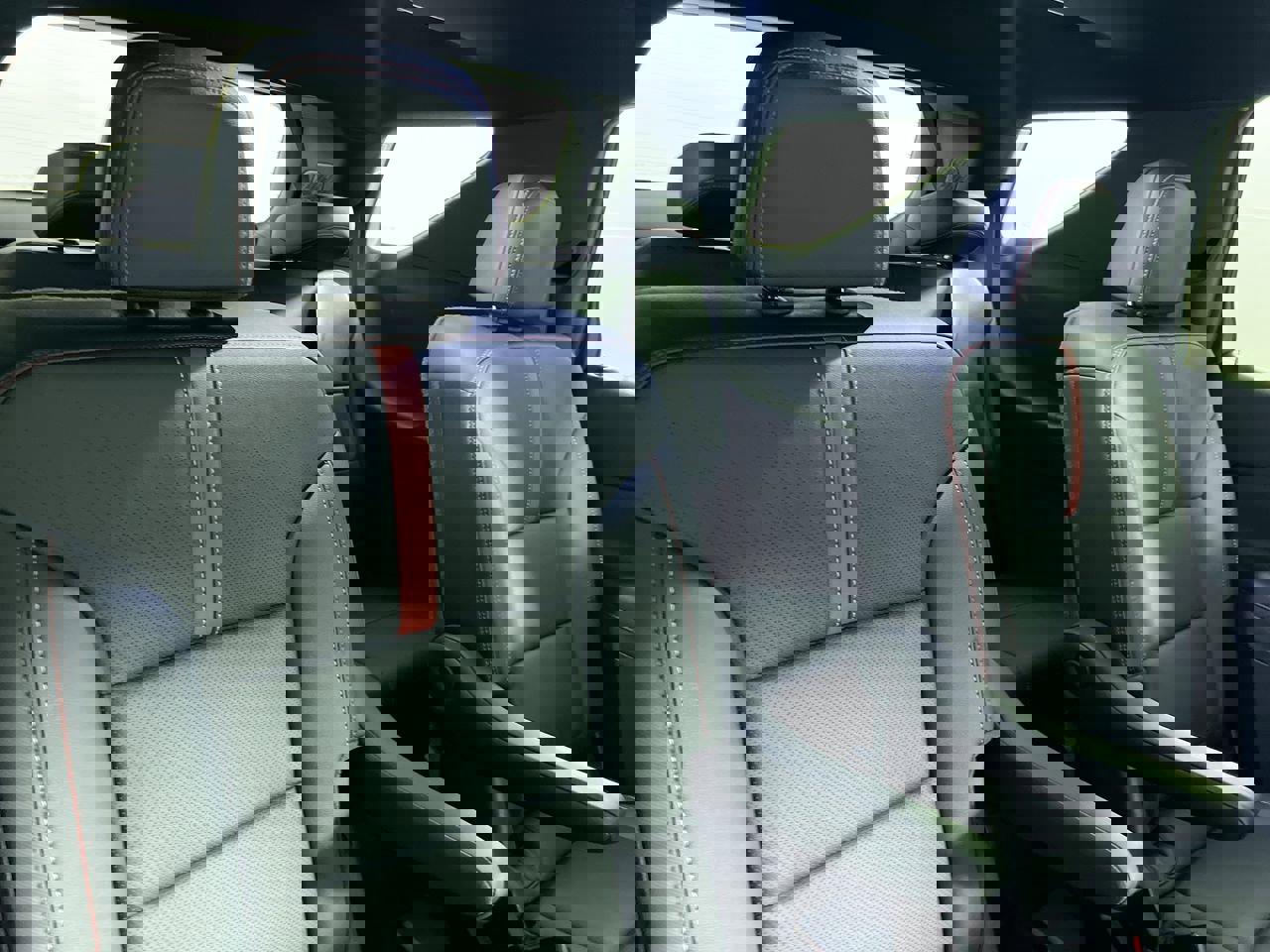 Used 2024 Chevrolet Traverse RS w/ LPO, Floor Liner Package image 31