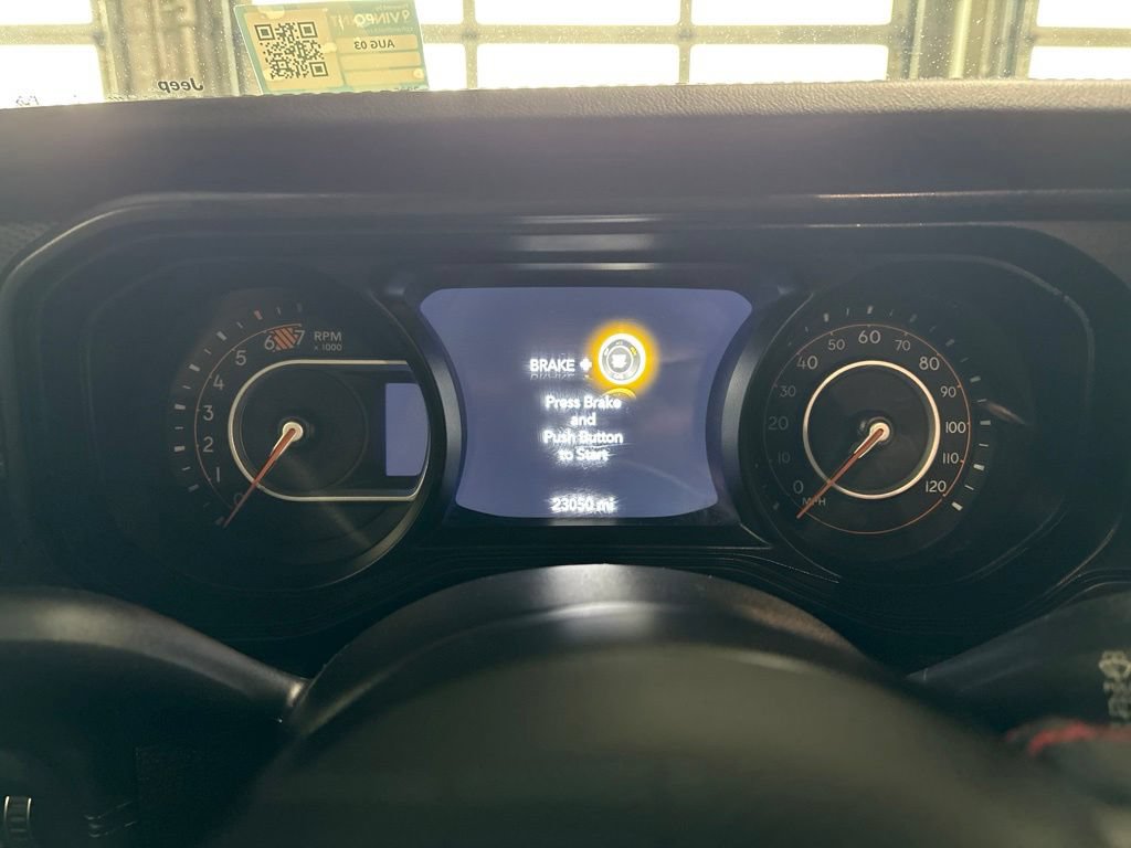 Used 2025 Jeep Wrangler Unlimited Rubicon AWD/4WD image 27