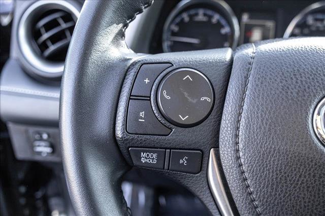 Used 2018 Toyota RAV4 Limited image 14