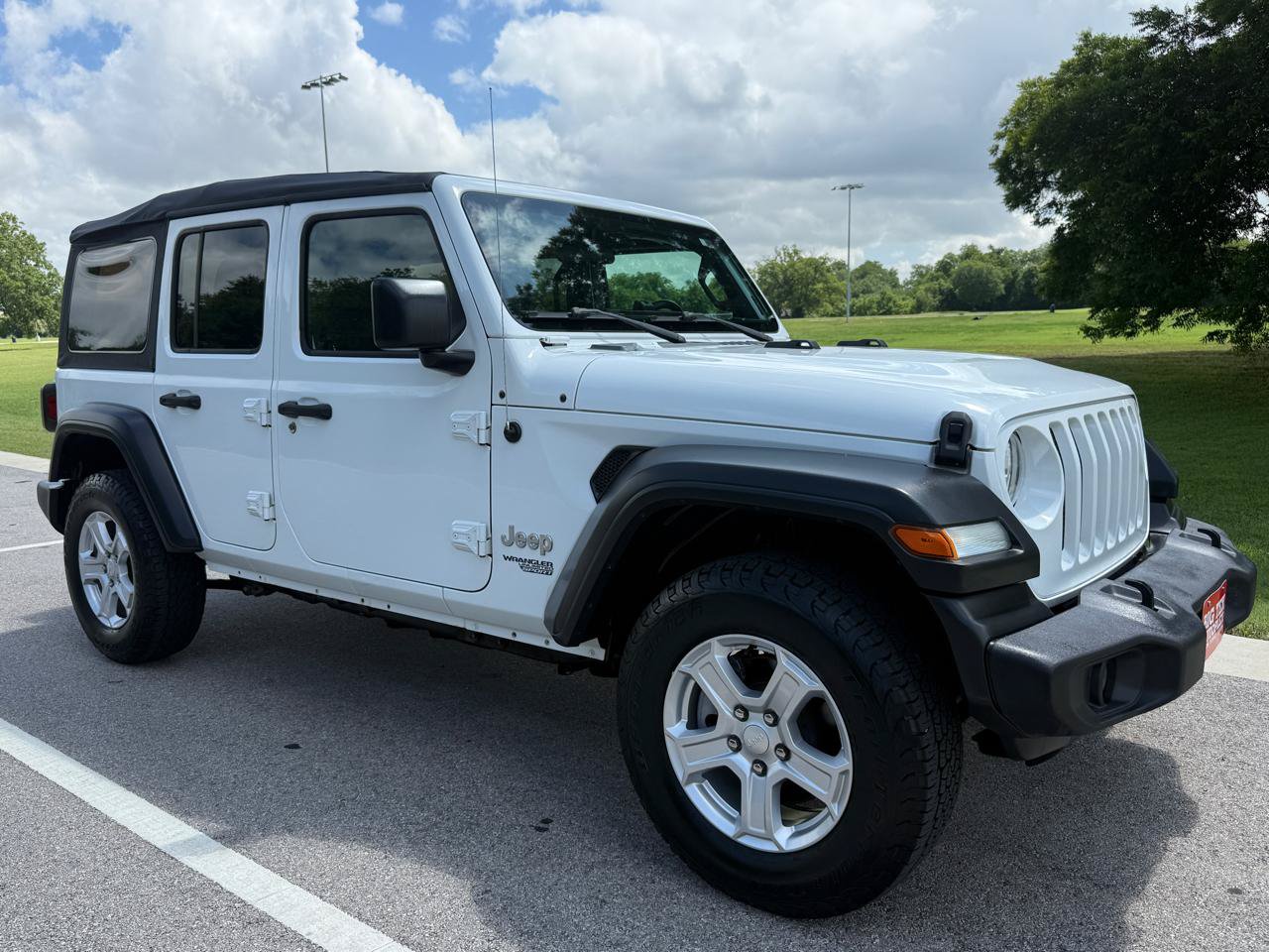 Used 2018 Jeep Wrangler Unlimited Sport S AWD/4WD image 1
