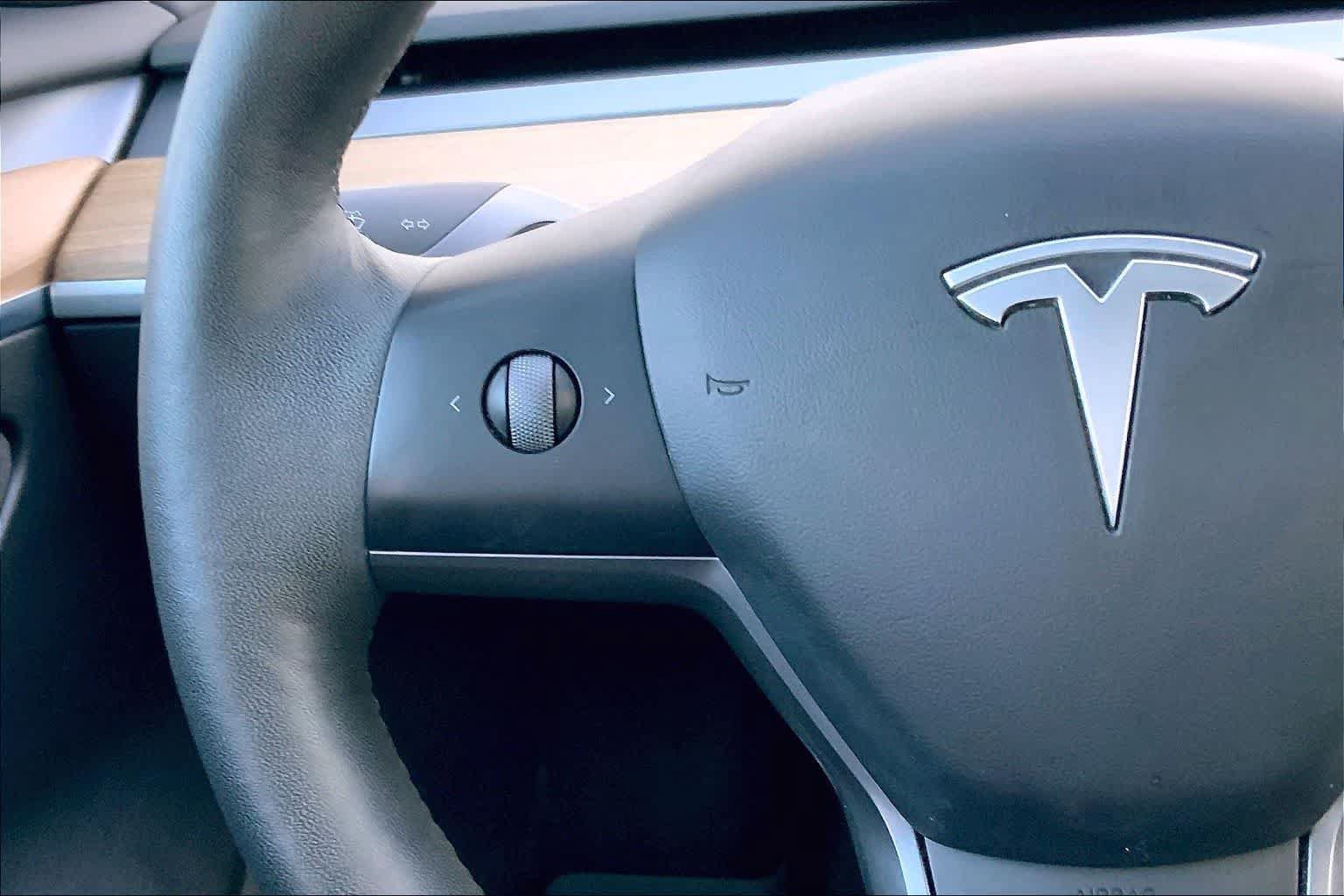Used 2021 Tesla Model 3 Standard Range Plus RWD image 24