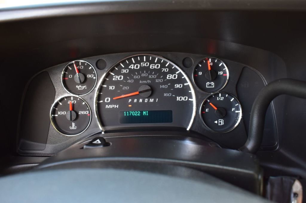 Used 2014 Chevrolet Express 2500 image 31