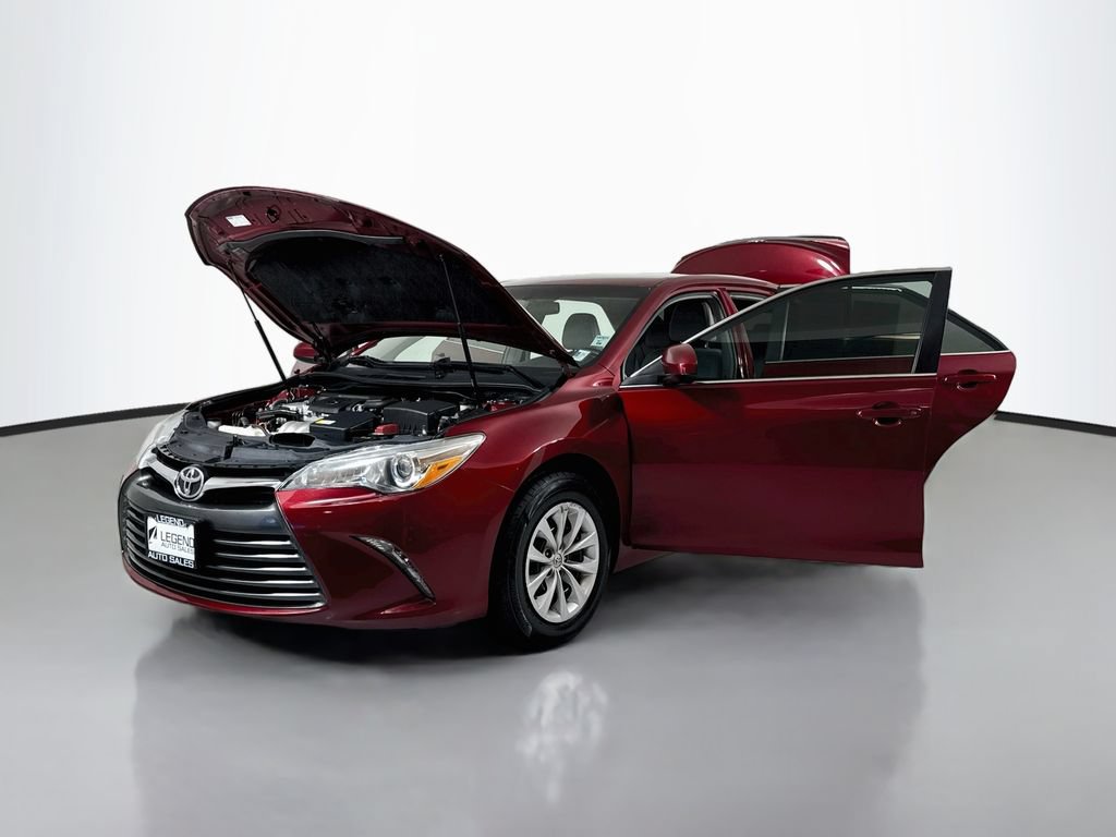 Used 2017 Toyota Camry LE FWD image 16