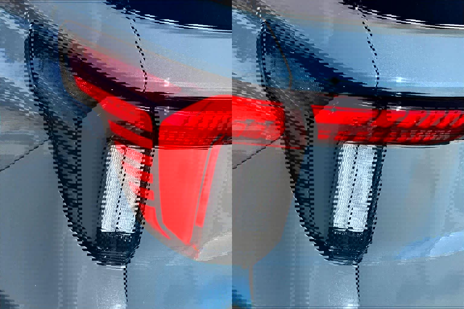 New 2026 Ford Explorer Active w/ Active Comfort Package image 14