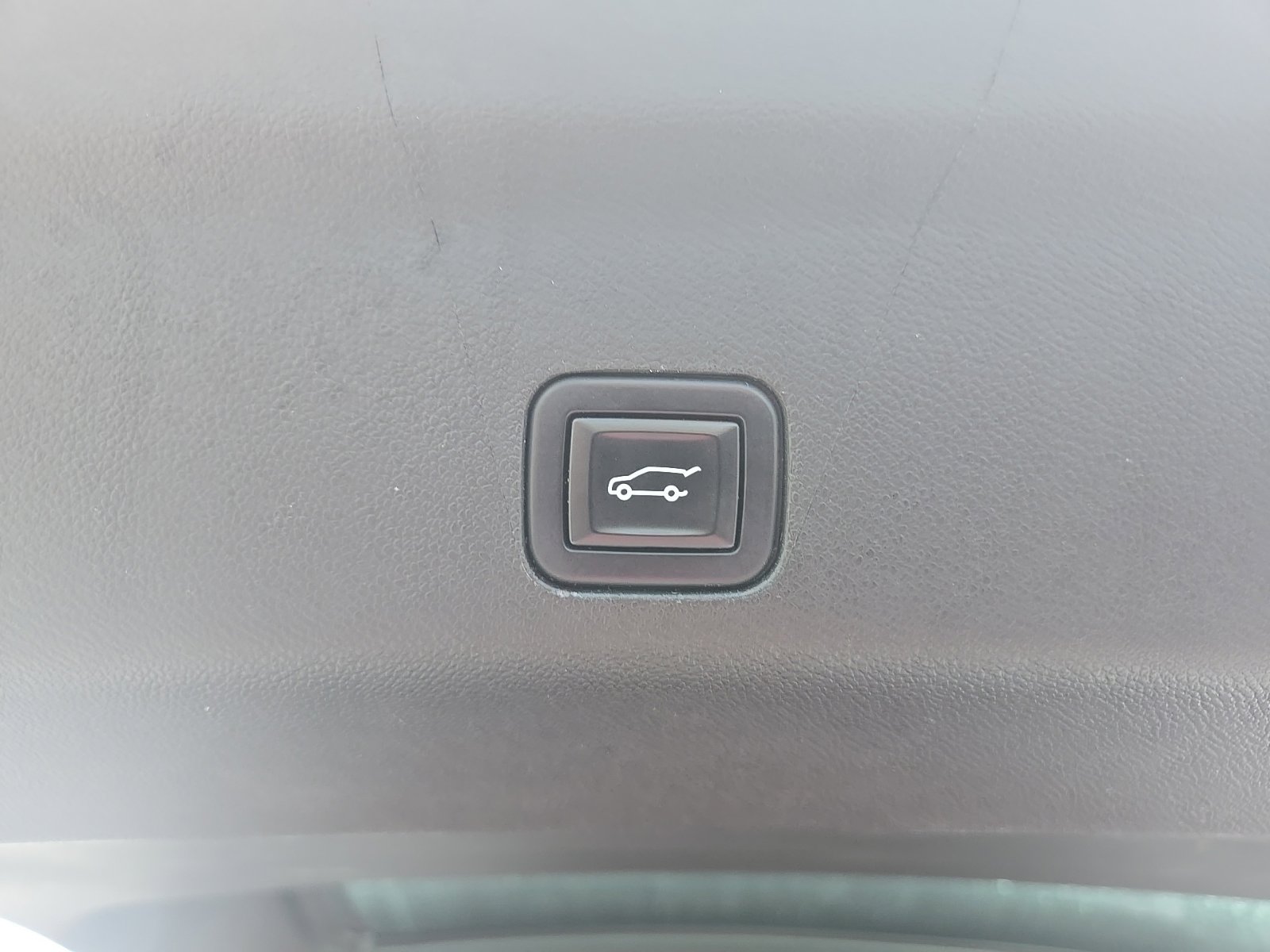 Used 2022 GMC Yukon Denali w/ Denali Ultimate Package AWD/4WD image 12