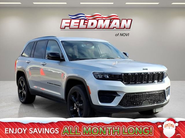 Used 2022 Jeep Grand Cherokee Altitude image 11