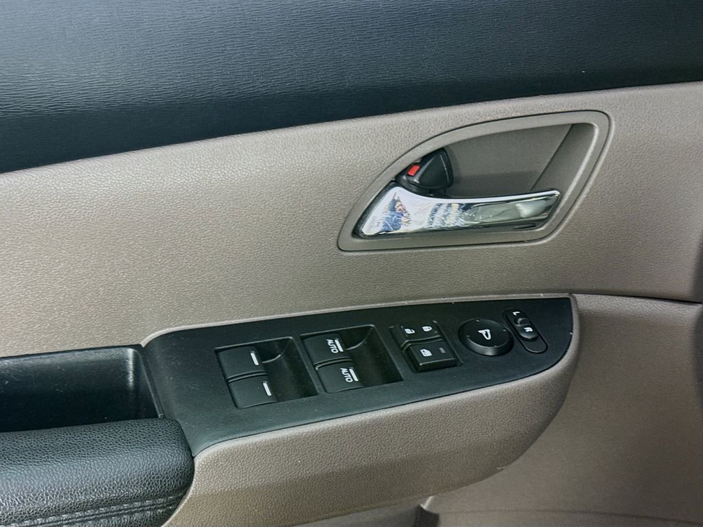 Used 2015 Honda Odyssey EX-L image 22