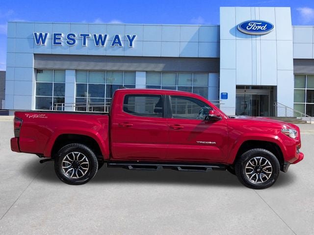 Used 2021 Toyota Tacoma TRD Sport RWD image 2