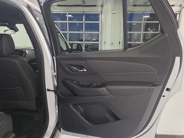 Used 2023 Chevrolet Traverse LT w/ LPO, Floor Liner Package image 13