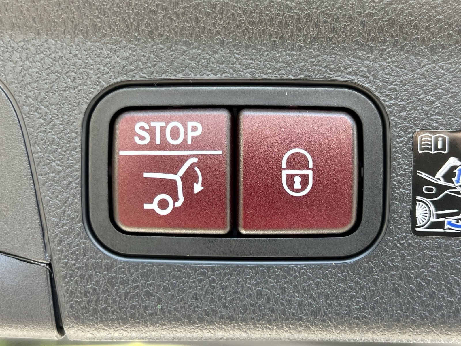 New 2026 Mercedes-Benz GLE 580 4MATIC image 25