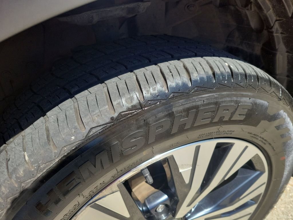 Used 2021 Nissan Rogue SV image 35