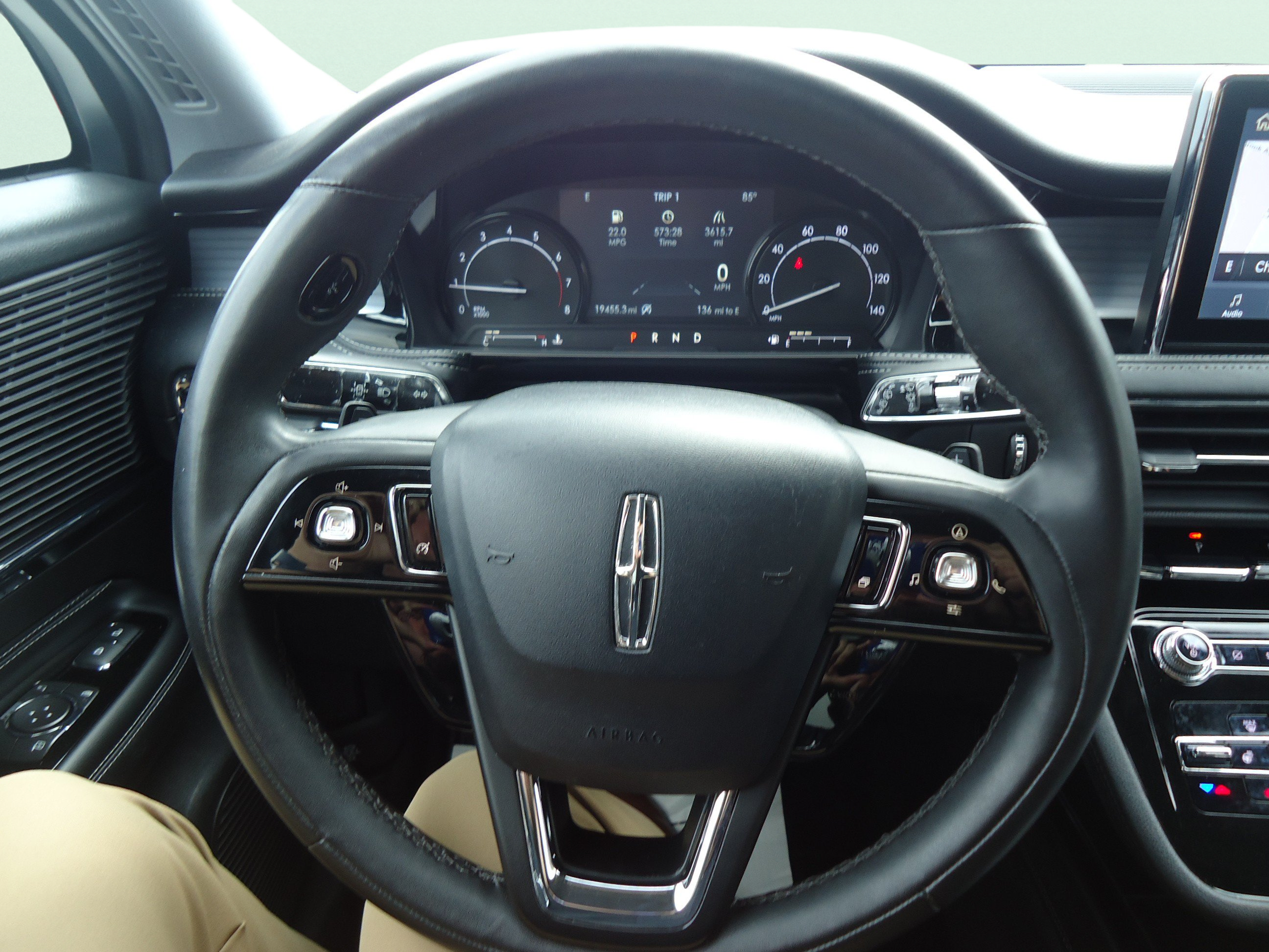 Used 2022 Lincoln Corsair AWD w/ Equipment Group 101A image 11