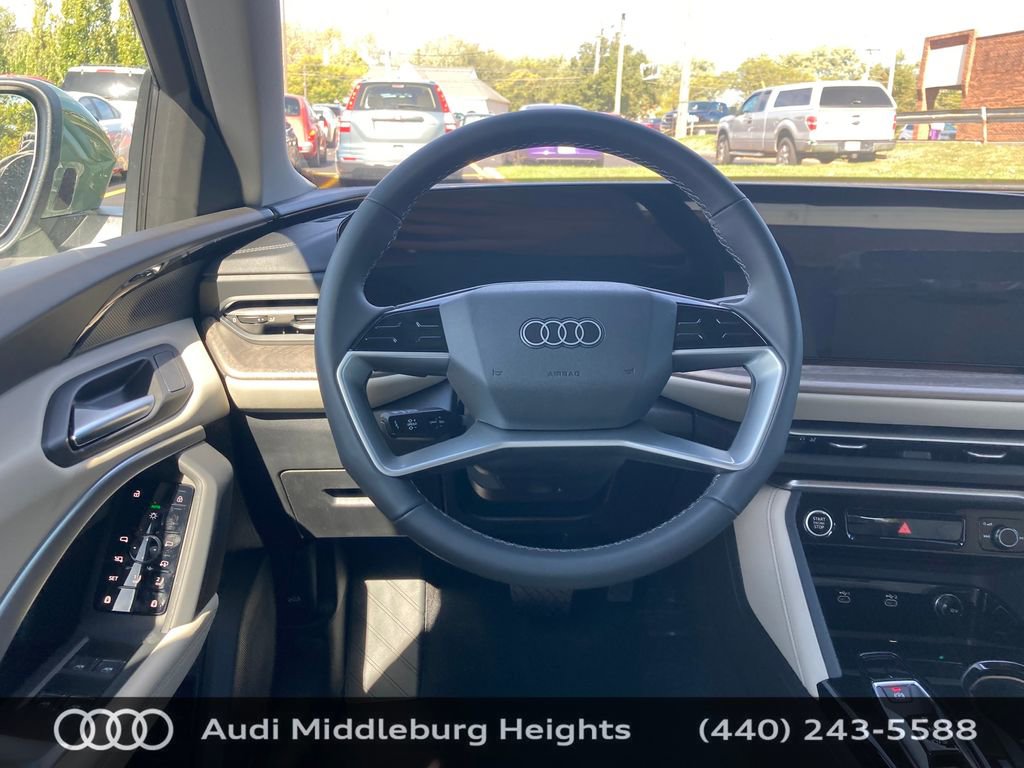 Used 2025 Audi Q5 Premium w/ Convenience Package image 36
