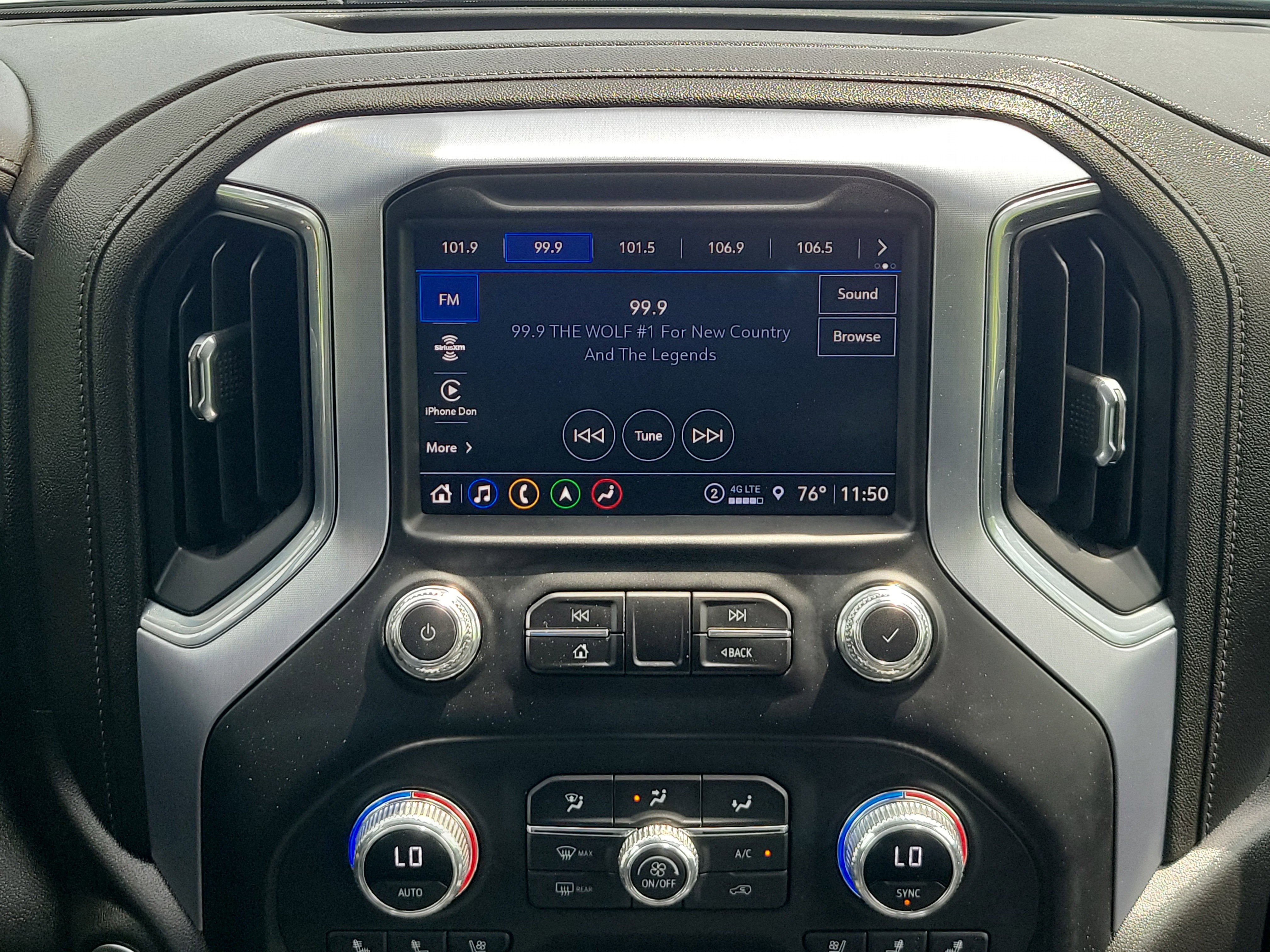 Used 2023 GMC Sierra 2500 SLT w/ SLT Premium Package AWD/4WD image 25