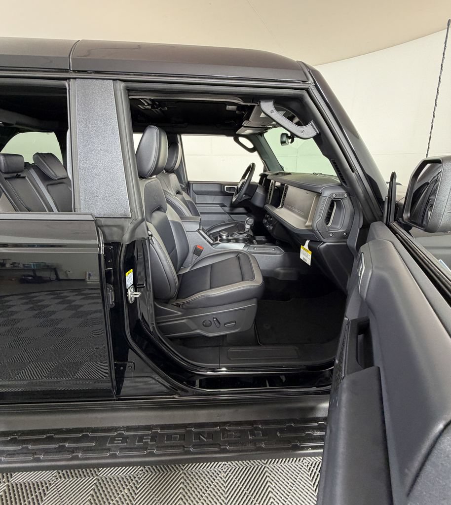 Used 2026 Ford Bronco Outer Banks AWD/4WD image 5