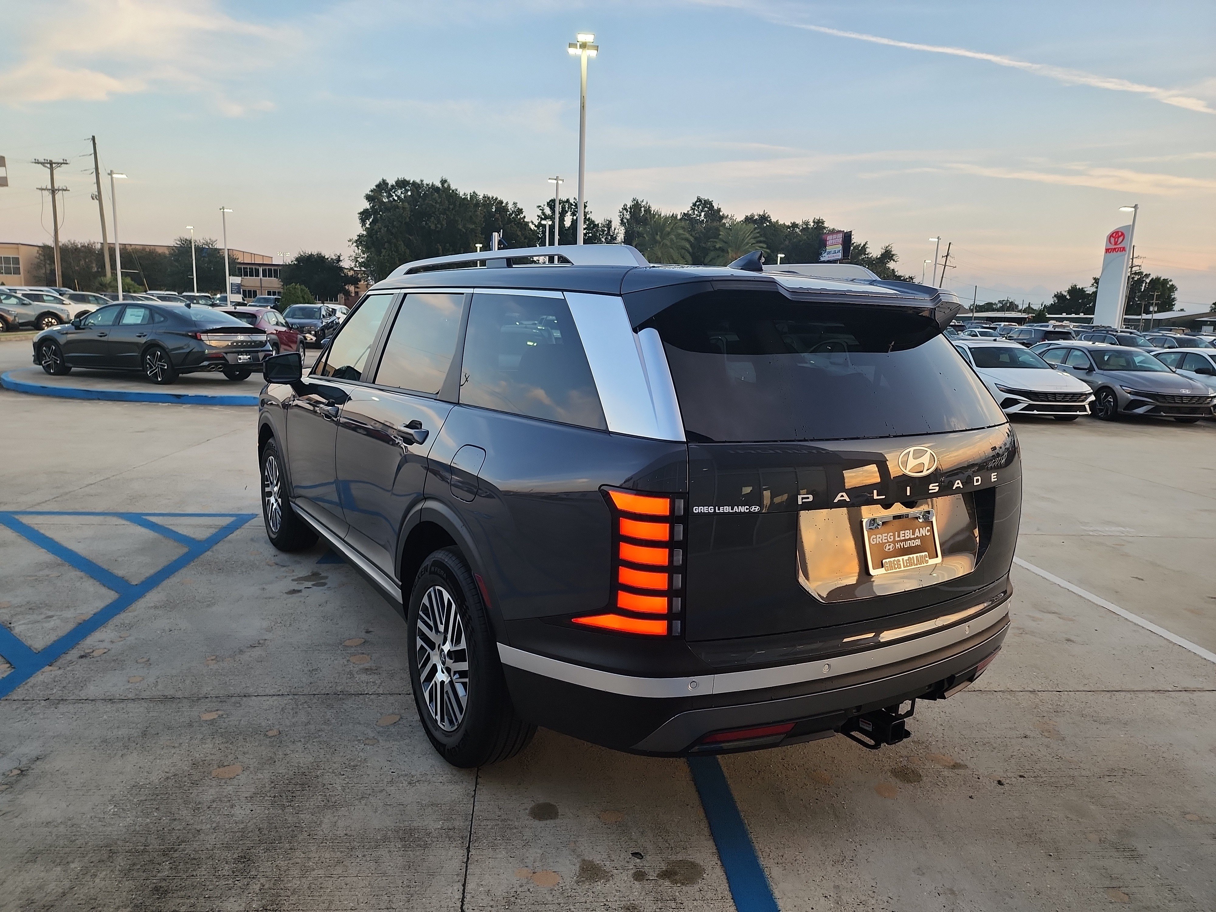 New 2027 Hyundai Palisade SEL FWD image 5