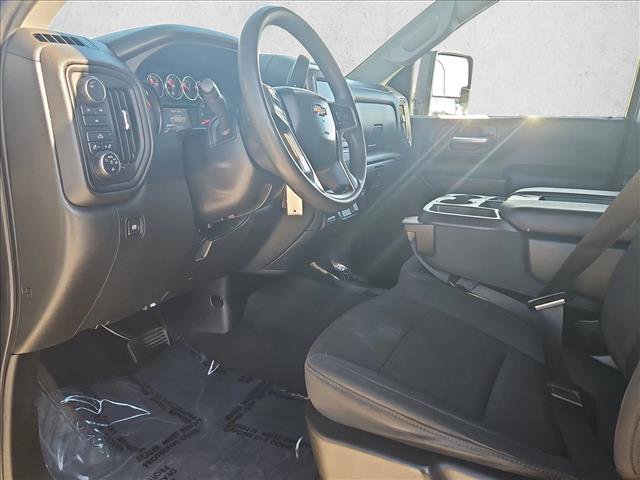 Used 2021 Chevrolet Silverado 2500 Custom w/ Custom Value Package image 9