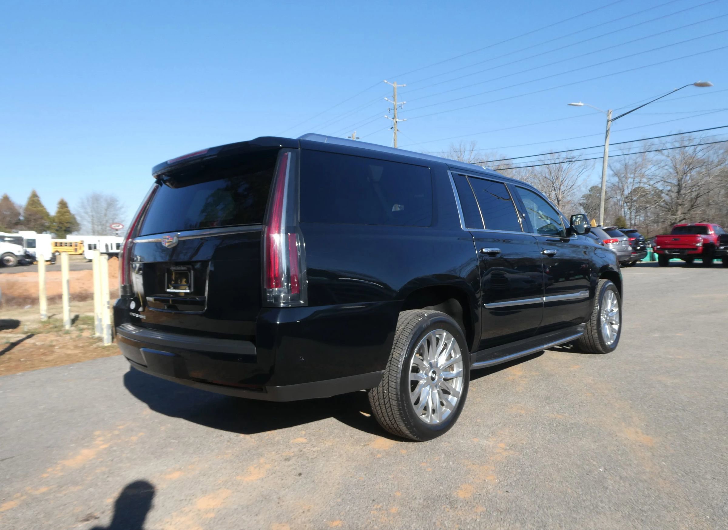 Used 2019 Cadillac Escalade ESV Luxury image 5