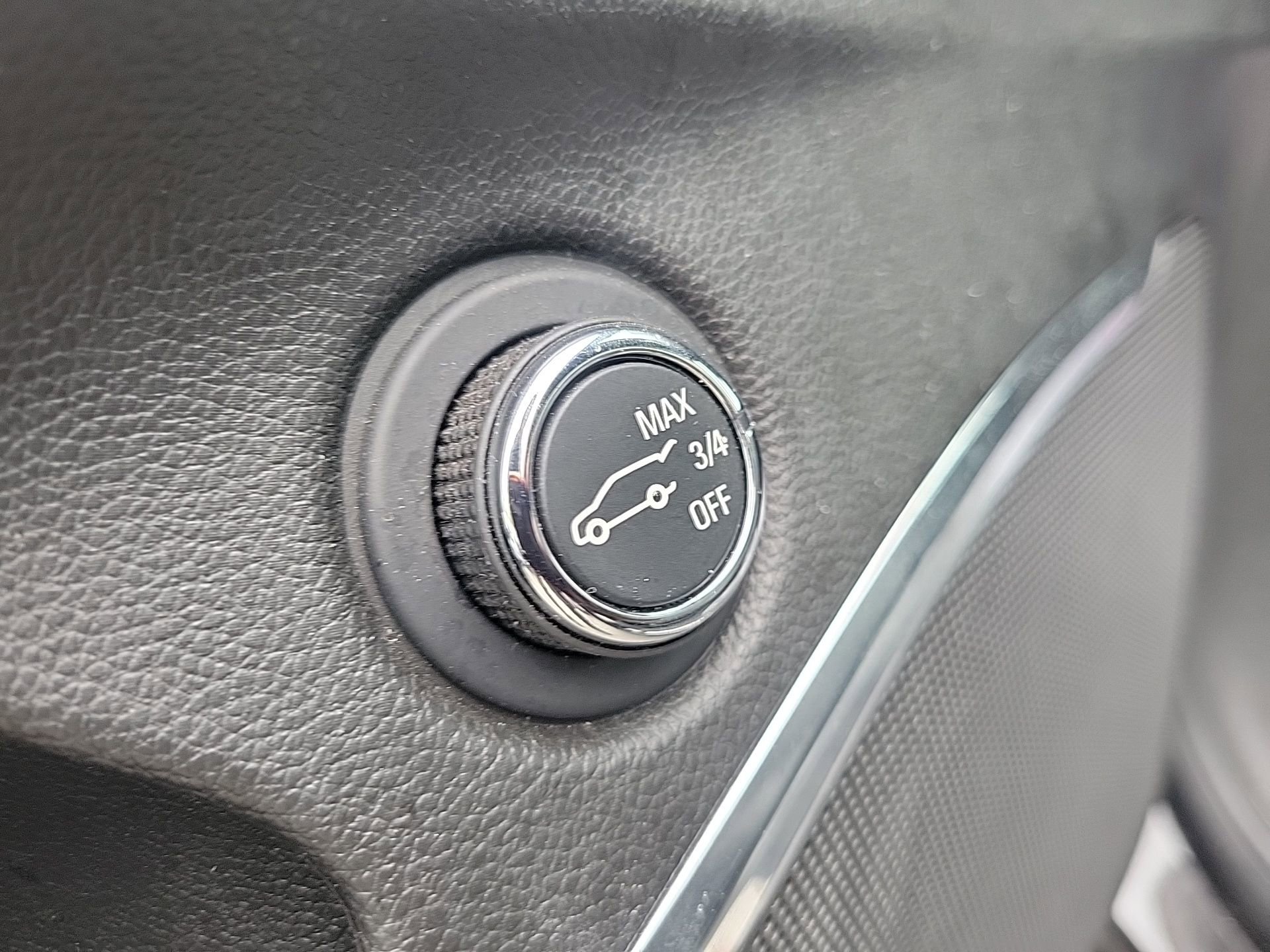 Used 2024 Buick Enclave Essence w/ Sport Touring Edition image 27