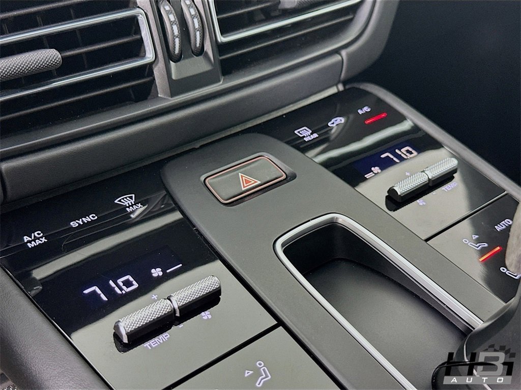 Used 2023 Porsche Macan GTS w/ GTS Sport Package image 13