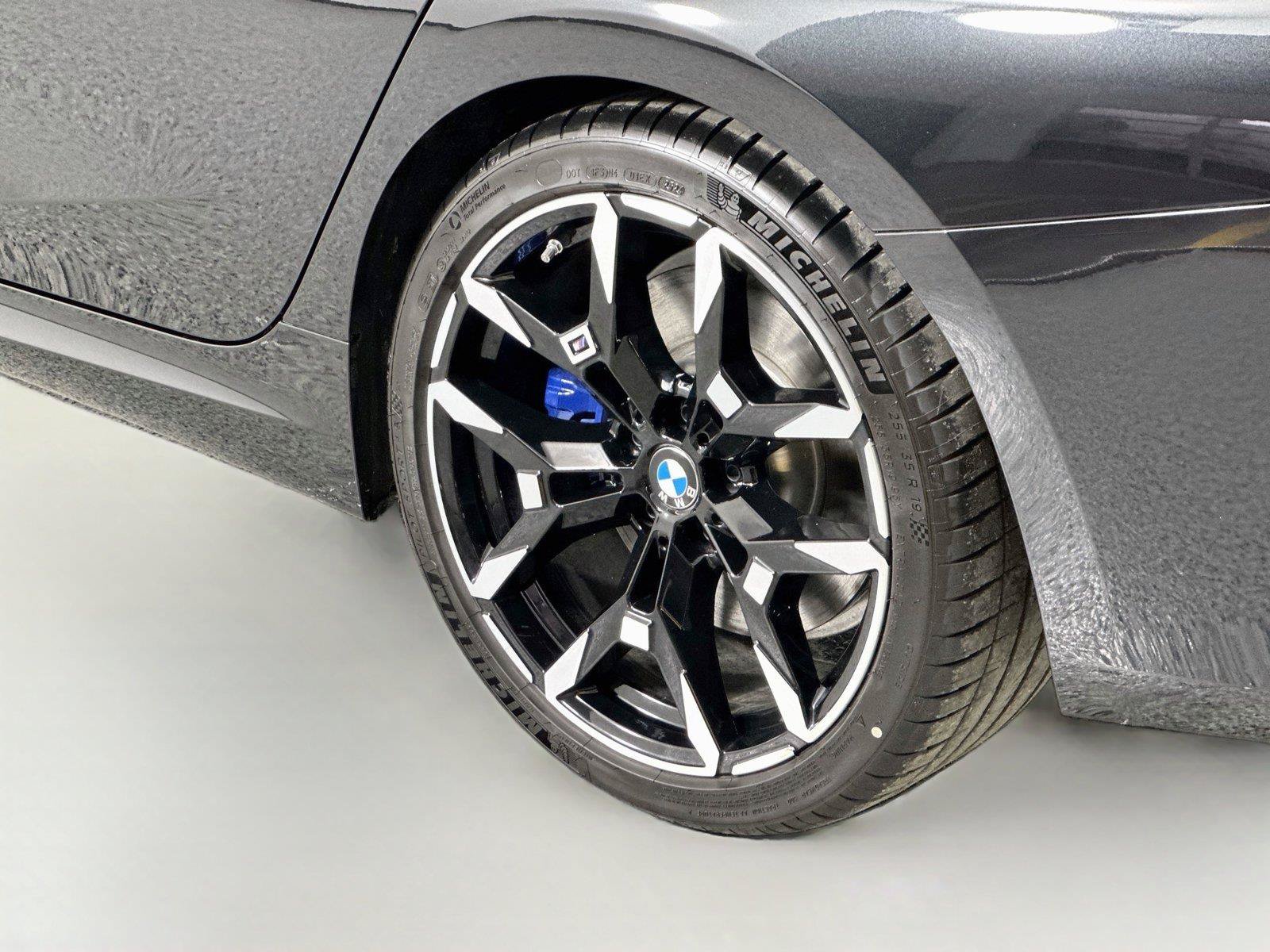 Used 2025 BMW M340i RWD image 8