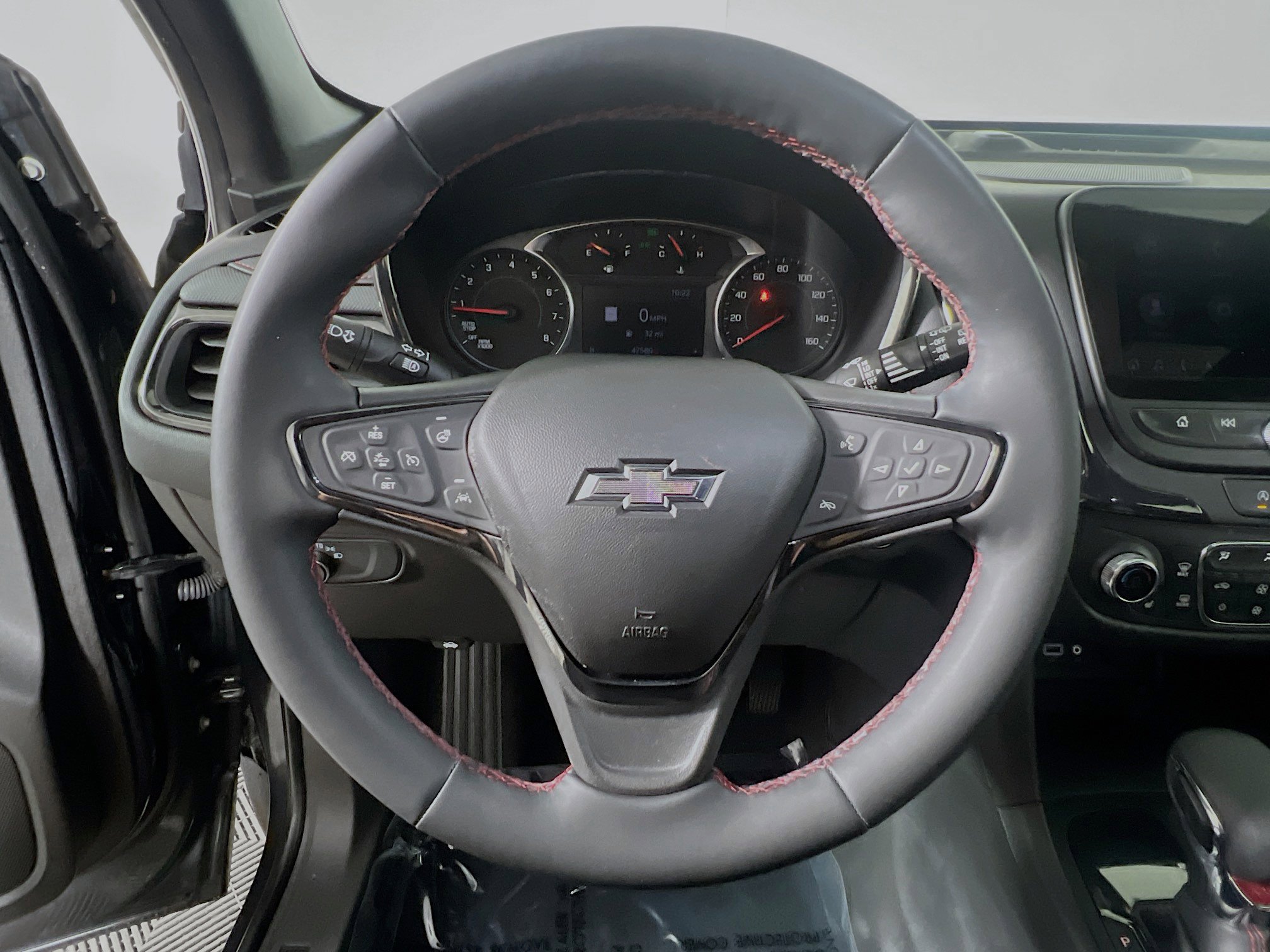 Used 2023 Chevrolet Equinox RS w/ RS Leather Package FWD image 18