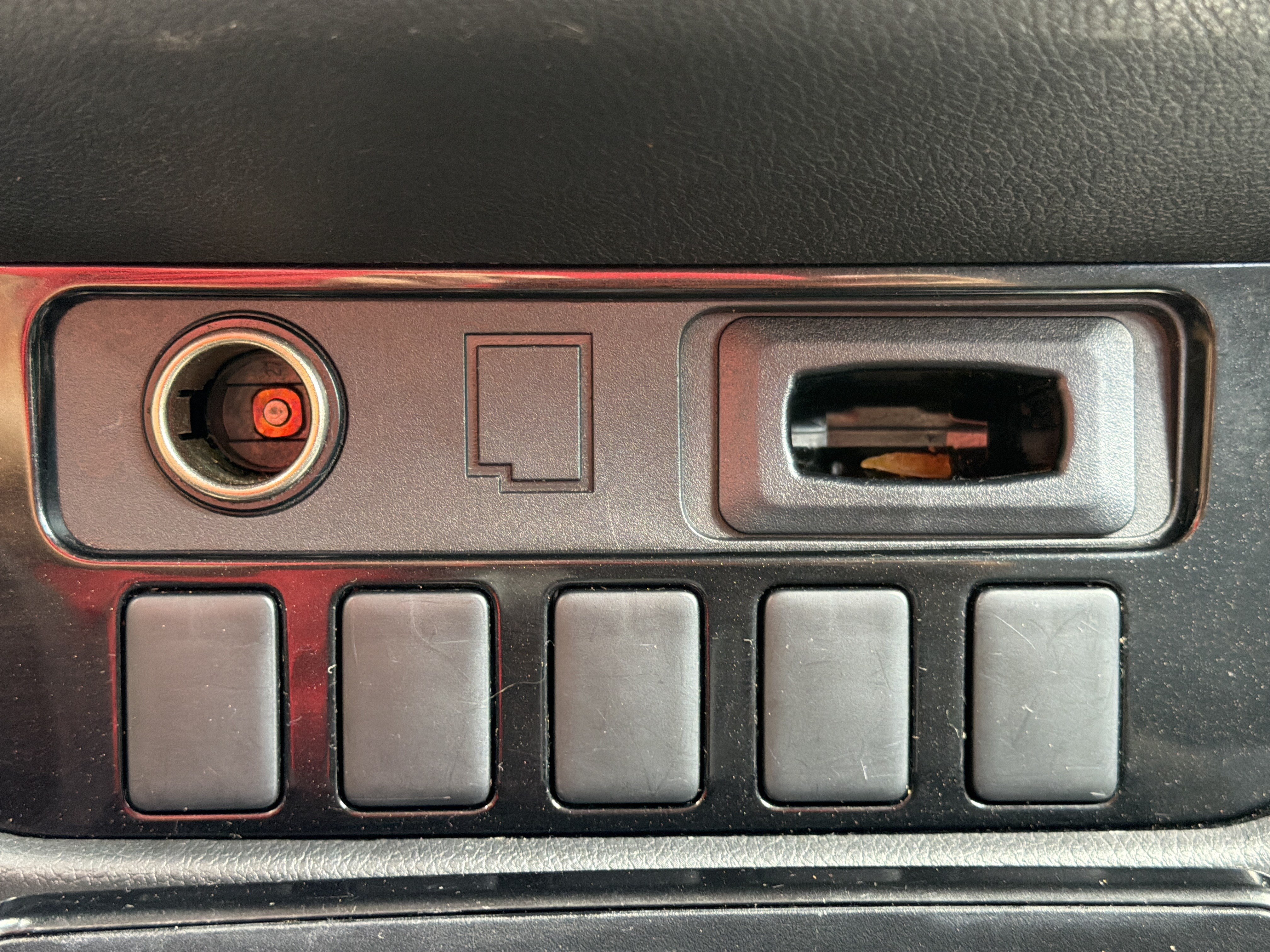 Used 2018 Mitsubishi Outlander SE AWD/4WD image 9