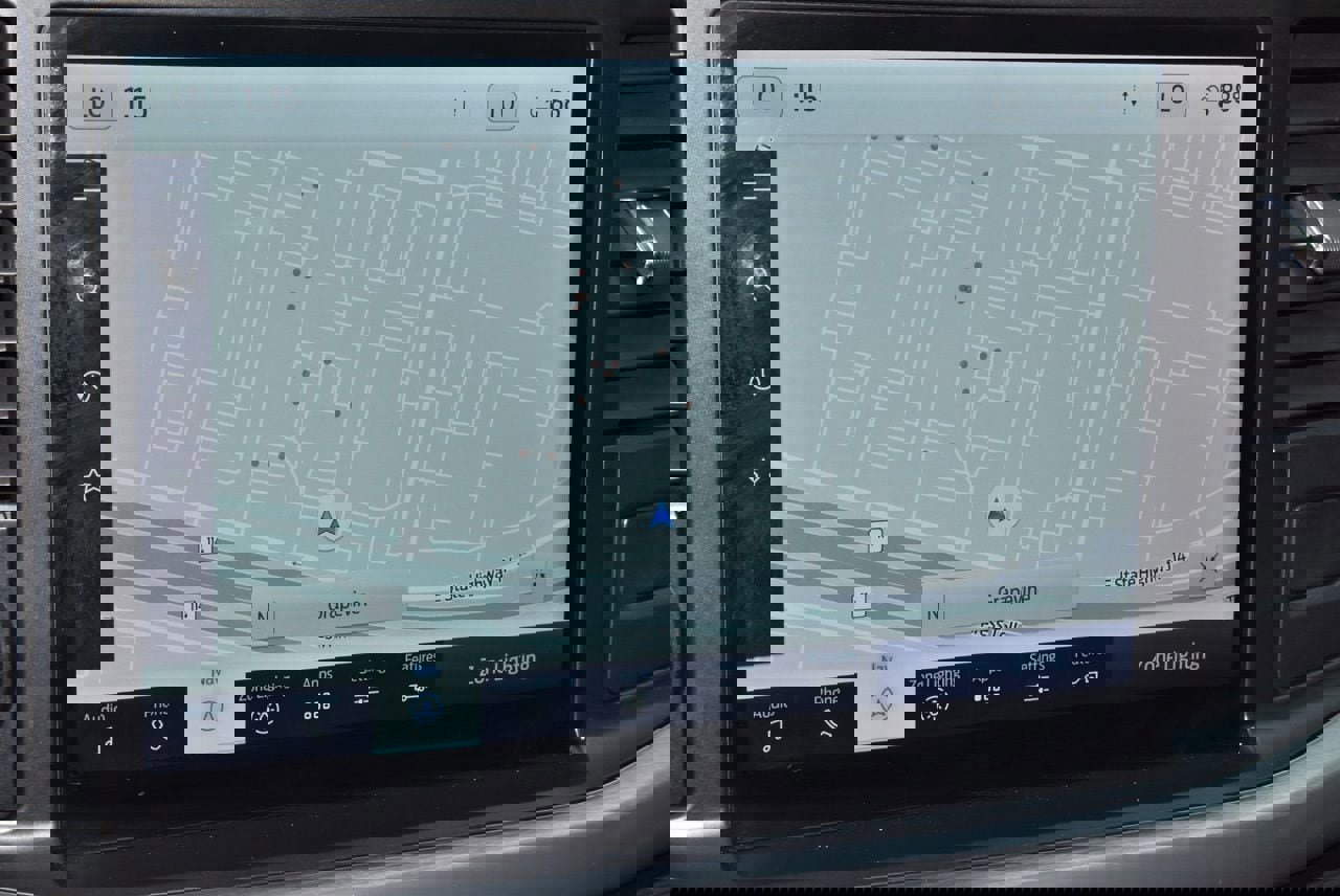 Certified 2023 Ford F150 Lariat w/ Trailer Tow Package AWD/4WD image 27