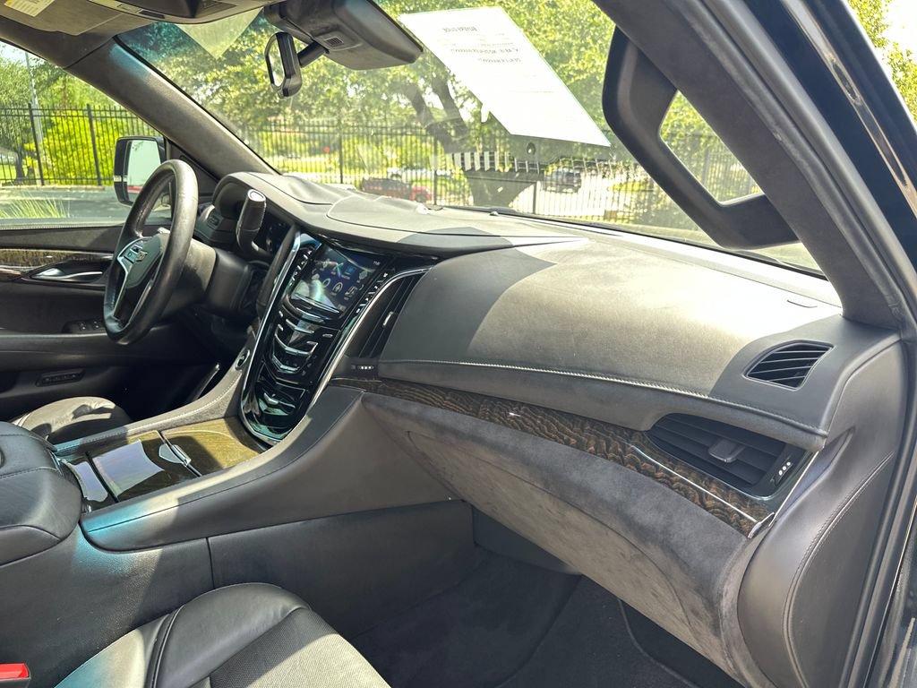 Used 2016 Cadillac Escalade ESV Platinum AWD/4WD image 41