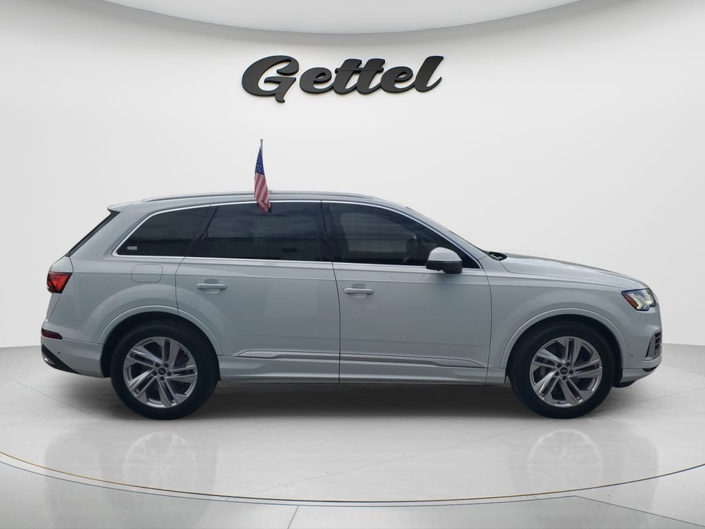 Used 2023 Audi Q7 3.0T Prestige AWD/4WD image 4