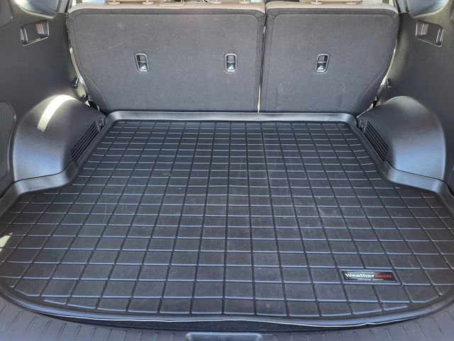 Used 2023 Hyundai Santa Fe SEL Premium image 11