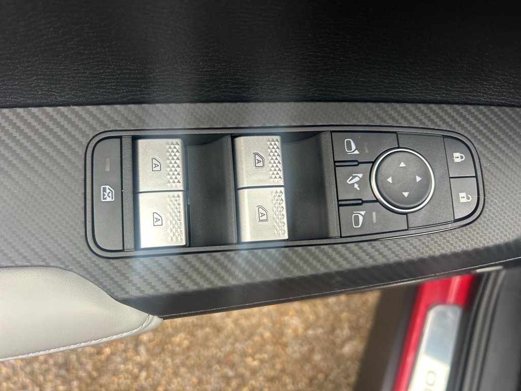 New 2026 Mitsubishi Outlander SE FWD image 14