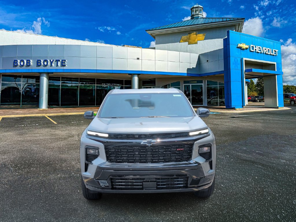 New 2026 Chevrolet Traverse RS w/ LPO, Floor Liner Package FWD image 10