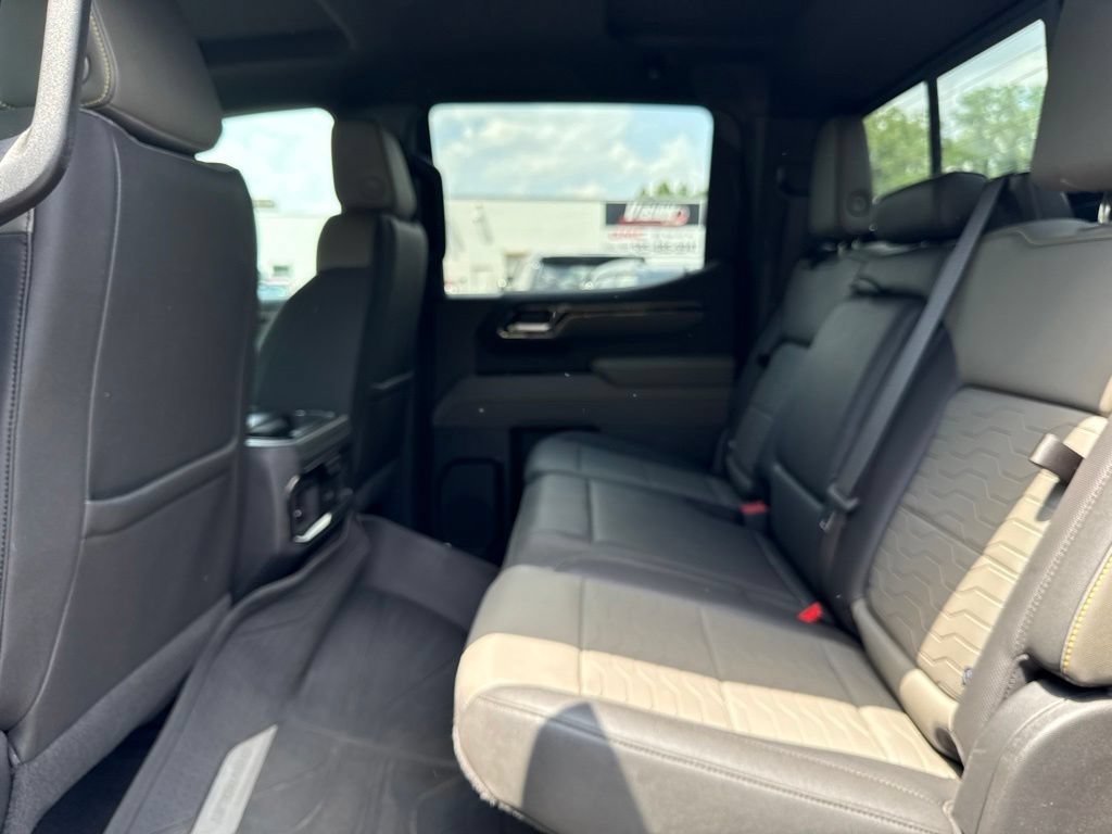 Used 2022 Chevrolet Silverado 1500 ZR2 w/ Technology Package AWD/4WD image 13