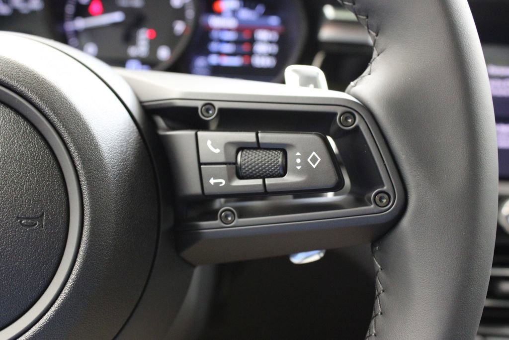 New 2025 Porsche Macan image 30